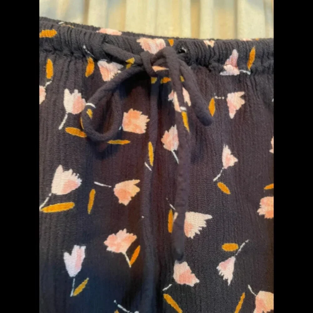 Billabong Off Shoulder Crop Top Size S